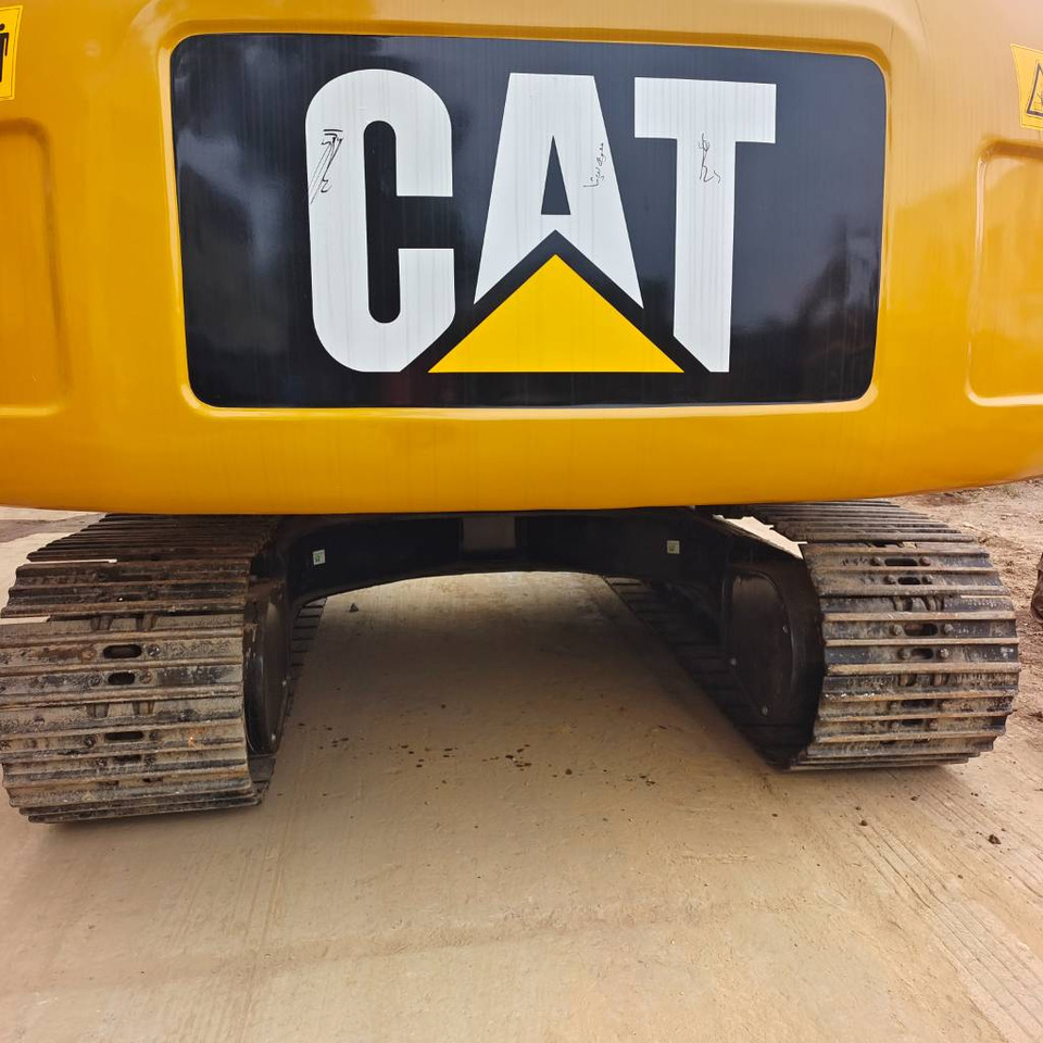 CAT 320 D2L - Crawler excavator: picture 5 CAT 320 D2L - Crawler excavator: picture 5