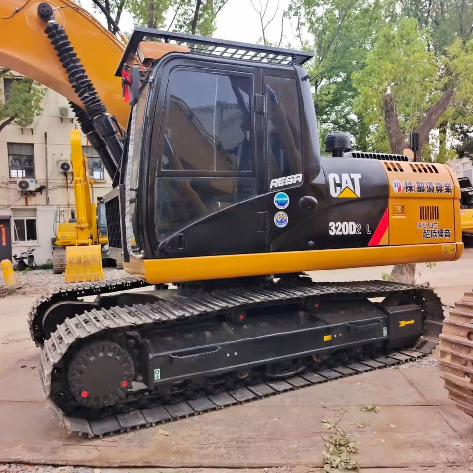 CAT 320 D2L - Crawler excavator: picture 1 CAT 320 D2L - Crawler excavator: picture 1