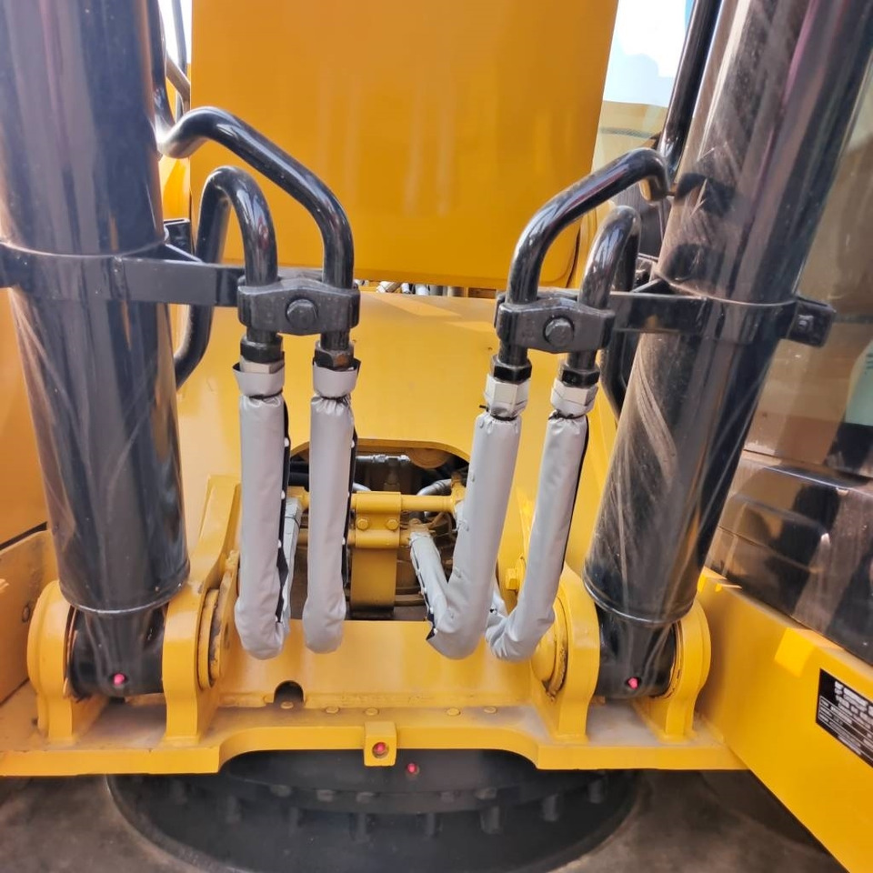 Crawler excavator CAT 323: picture 14