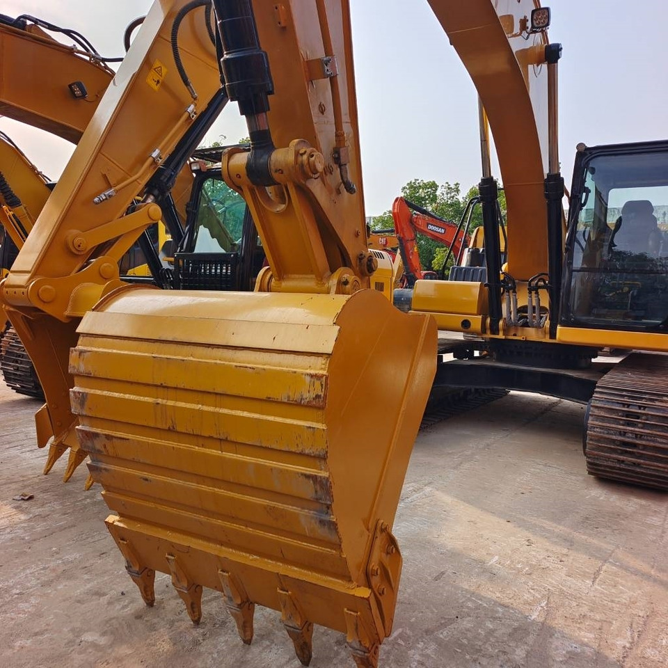 Crawler excavator CAT 323: picture 10