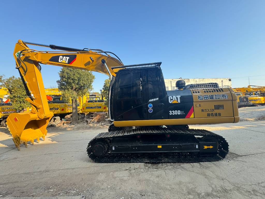CAT 330D2L - Crawler excavator: picture 1 CAT 330D2L - Crawler excavator: picture 1
