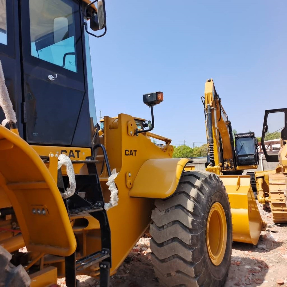 CAT 966H - Wheel loader: picture 3 CAT 966H - Wheel loader: picture 3