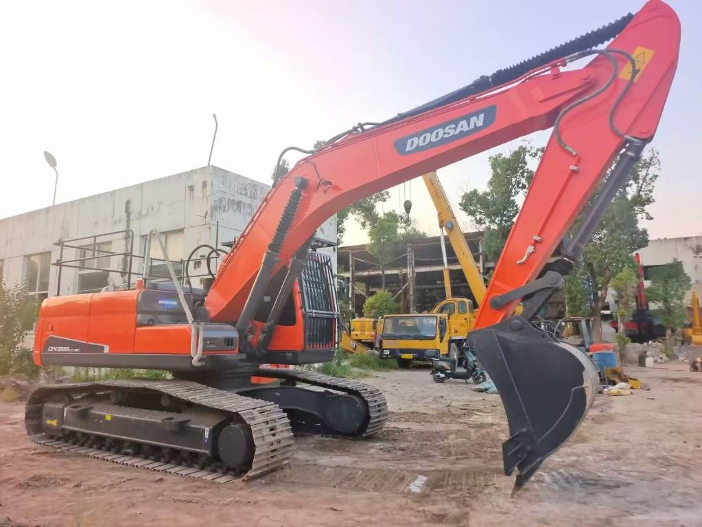 Doosan DX 225 LC - Crawler excavator: picture 1 Doosan DX 225 LC - Crawler excavator: picture 1