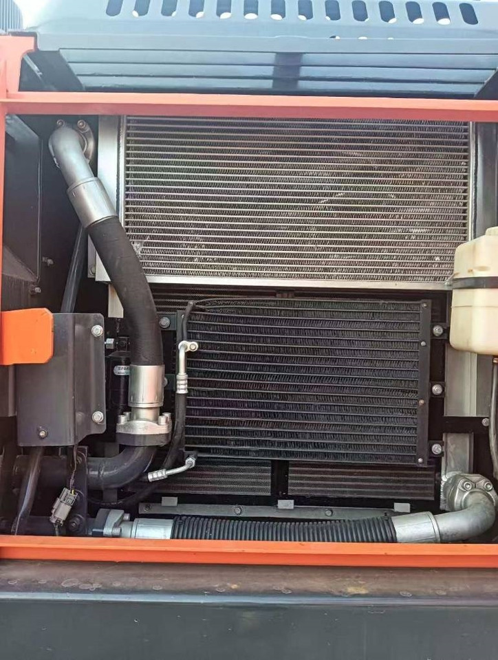 Doosan DX 225 LC - Crawler excavator: picture 5 Doosan DX 225 LC - Crawler excavator: picture 5