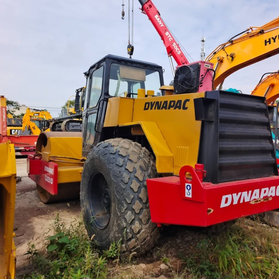 Dynapac CA 251 D - Compactor: picture 3 Dynapac CA 251 D - Compactor: picture 3