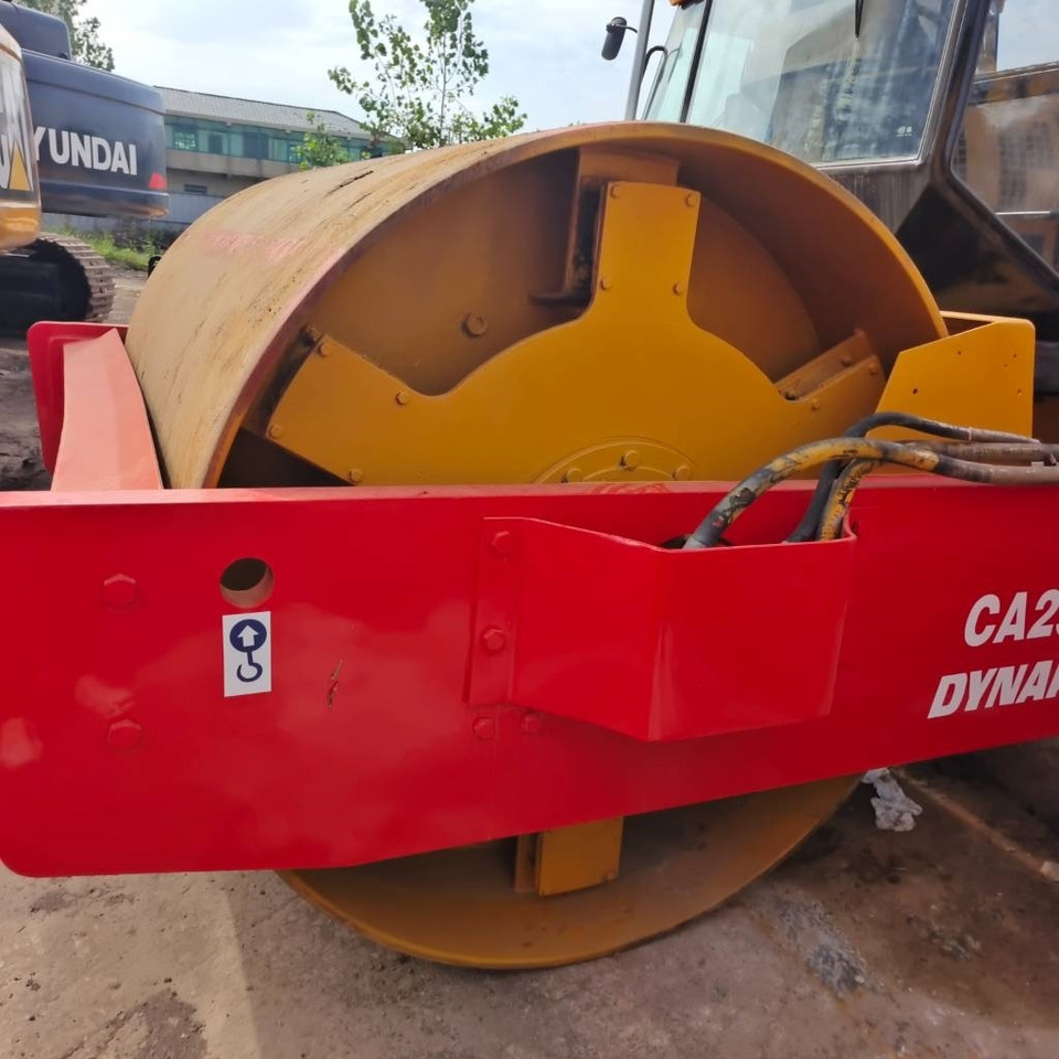 Dynapac CA 251 D - Compactor: picture 3 Dynapac CA 251 D - Compactor: picture 3