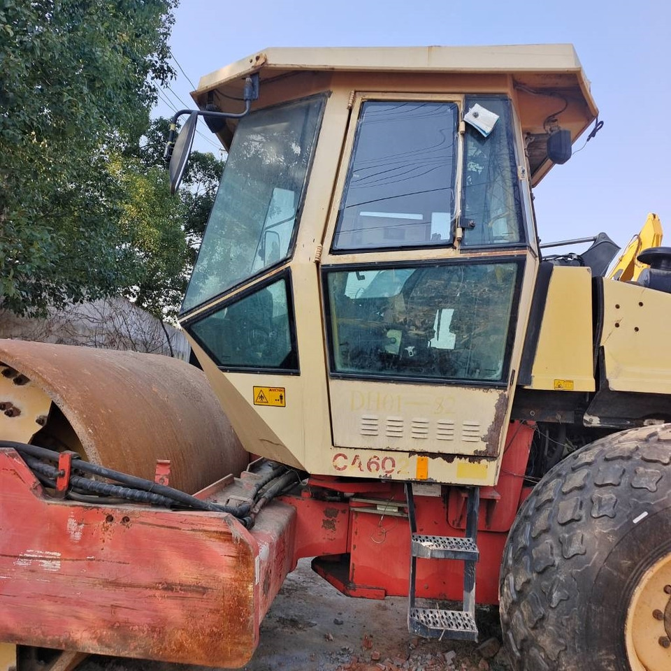 Dynapac CA 610 - Compactor: picture 3 Dynapac CA 610 - Compactor: picture 3