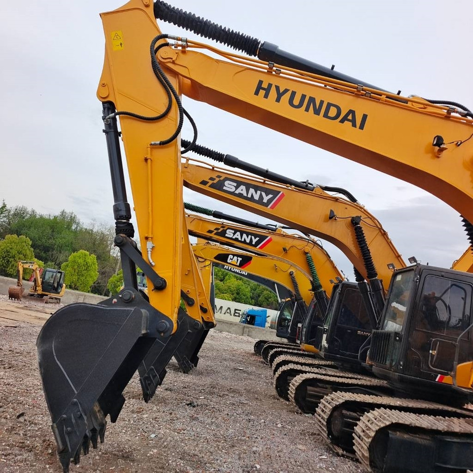 Hyundai 220LC-9S - Crawler excavator: picture 2 Hyundai 220LC-9S - Crawler excavator: picture 2