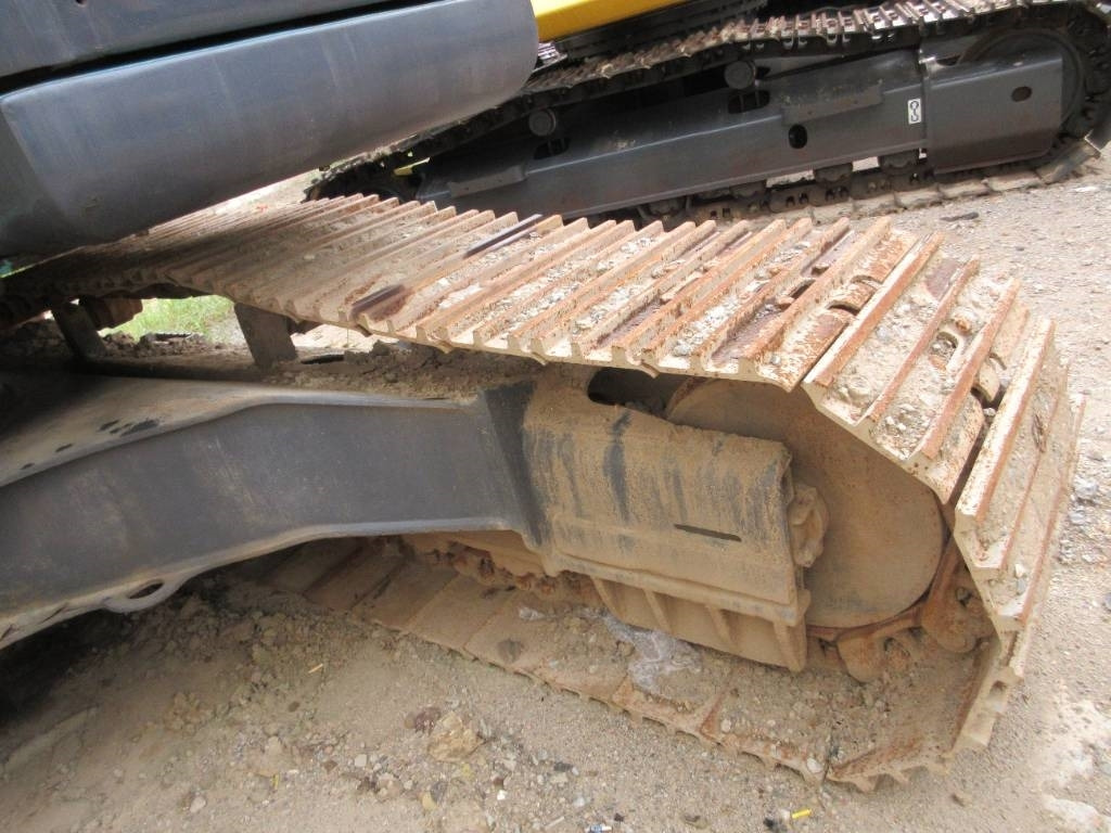 Kobelco SK 200 - Crawler excavator: picture 2 Kobelco SK 200 - Crawler excavator: picture 2