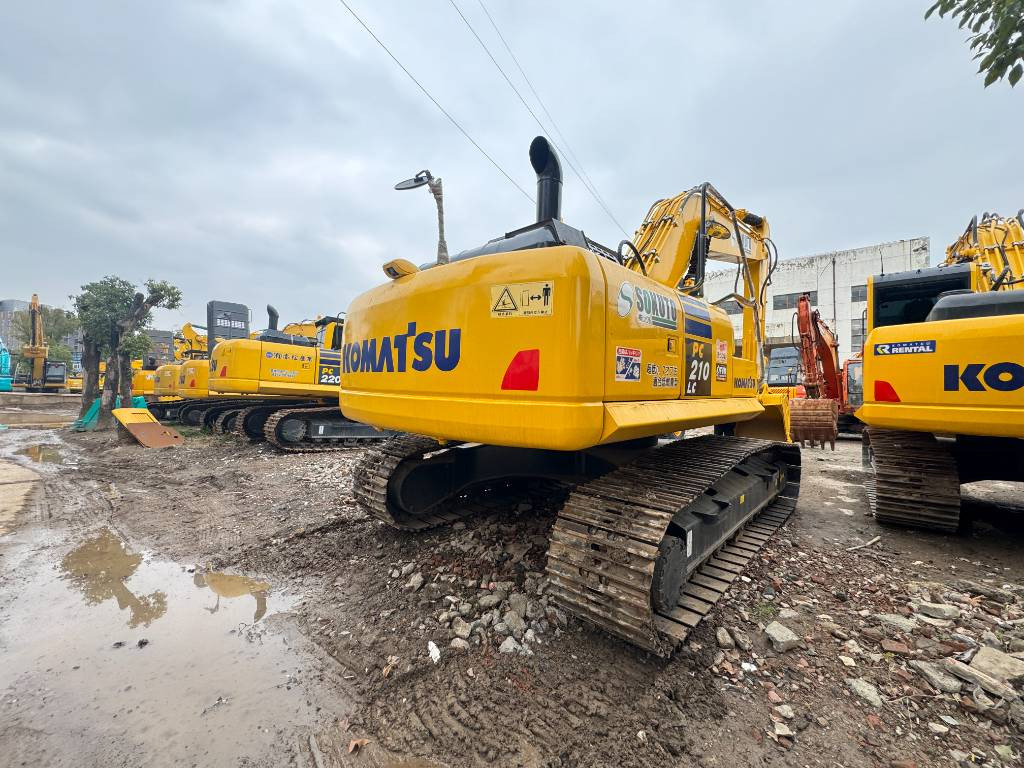 Komatsu Komatsu PC 210 LC-8 - Crawler excavator: picture 5 Komatsu Komatsu PC 210 LC-8 - Crawler excavator: picture 5