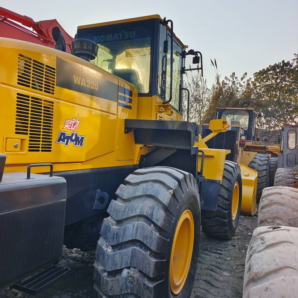 Komatsu WA 320-5 - Wheel loader: picture 2 Komatsu WA 320-5 - Wheel loader: picture 2
