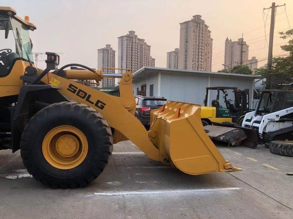 SDLG LG 956 - Wheel loader: picture 5 SDLG LG 956 - Wheel loader: picture 5