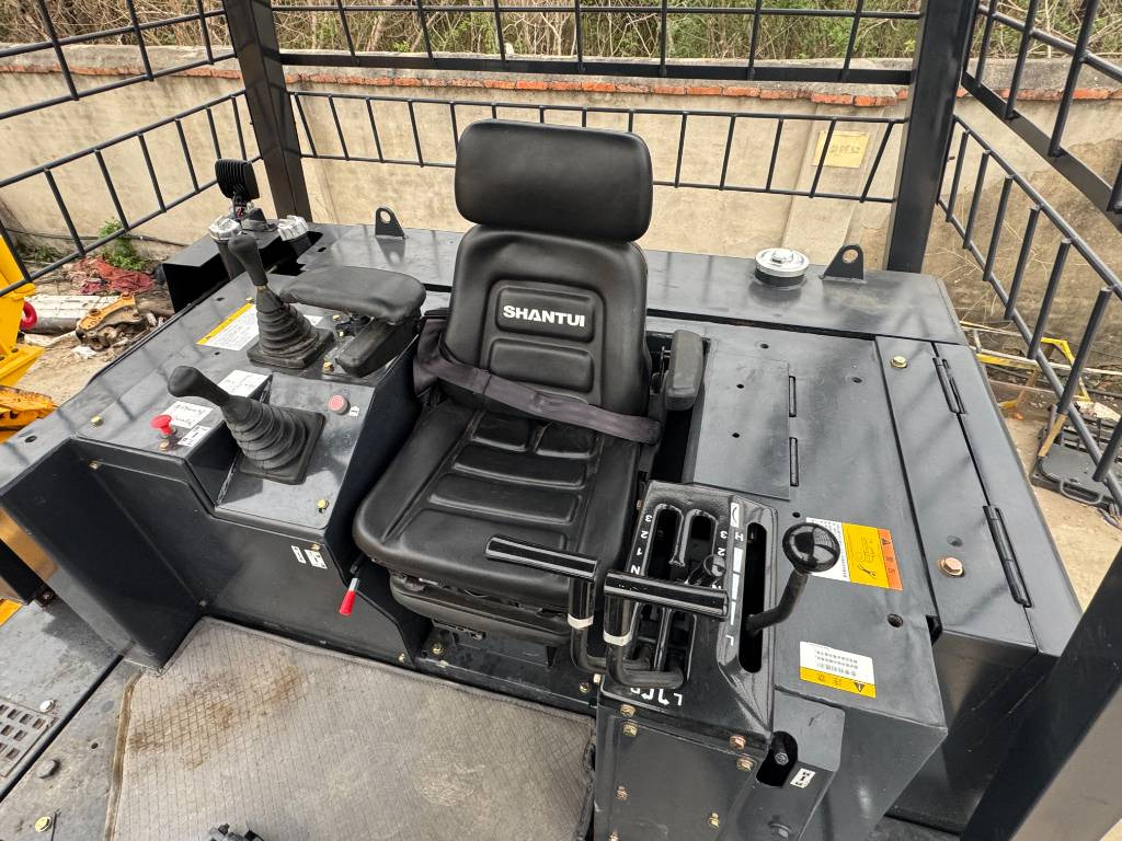 Shantui SD 22 F - Bulldozer: picture 4 Shantui SD 22 F - Bulldozer: picture 4