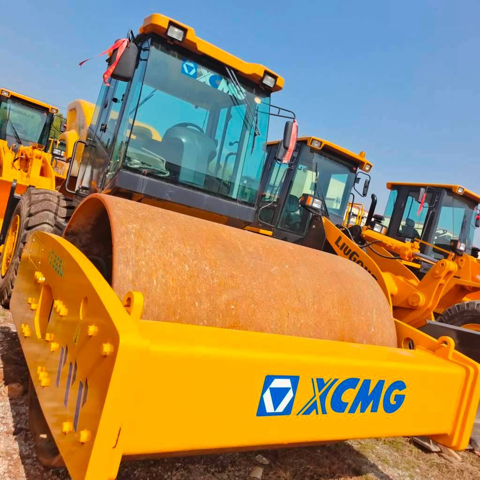 XCMG XS263J - Compactor: picture 4 XCMG XS263J - Compactor: picture 4