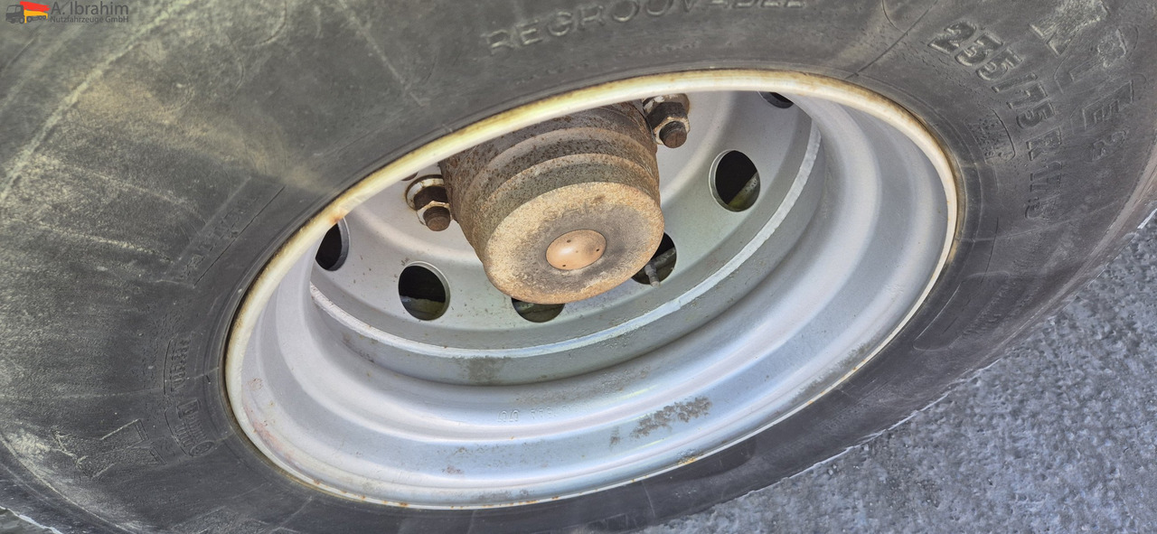 Low loader semi-trailer for transportation of heavy machinery Faymonville 3-A ausziehbar bis 18,90 m zwangsgelenkt: picture 13 Low loader semi-trailer for transportation of heavy machinery Faymonville 3-A ausziehbar bis 18,90 m zwangsgelenkt: picture 13