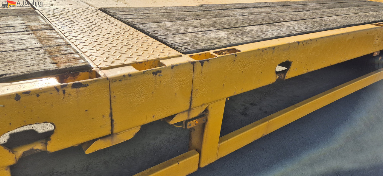 Low loader semi-trailer for transportation of heavy machinery Faymonville 3-A ausziehbar bis 18,90 m zwangsgelenkt: picture 12 Low loader semi-trailer for transportation of heavy machinery Faymonville 3-A ausziehbar bis 18,90 m zwangsgelenkt: picture 12