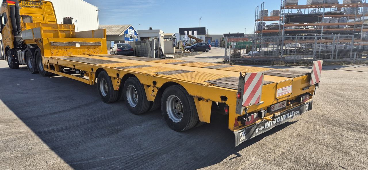 Low loader semi-trailer for transportation of heavy machinery Faymonville 3-A ausziehbar bis 18,90 m zwangsgelenkt: picture 10 Low loader semi-trailer for transportation of heavy machinery Faymonville 3-A ausziehbar bis 18,90 m zwangsgelenkt: picture 10