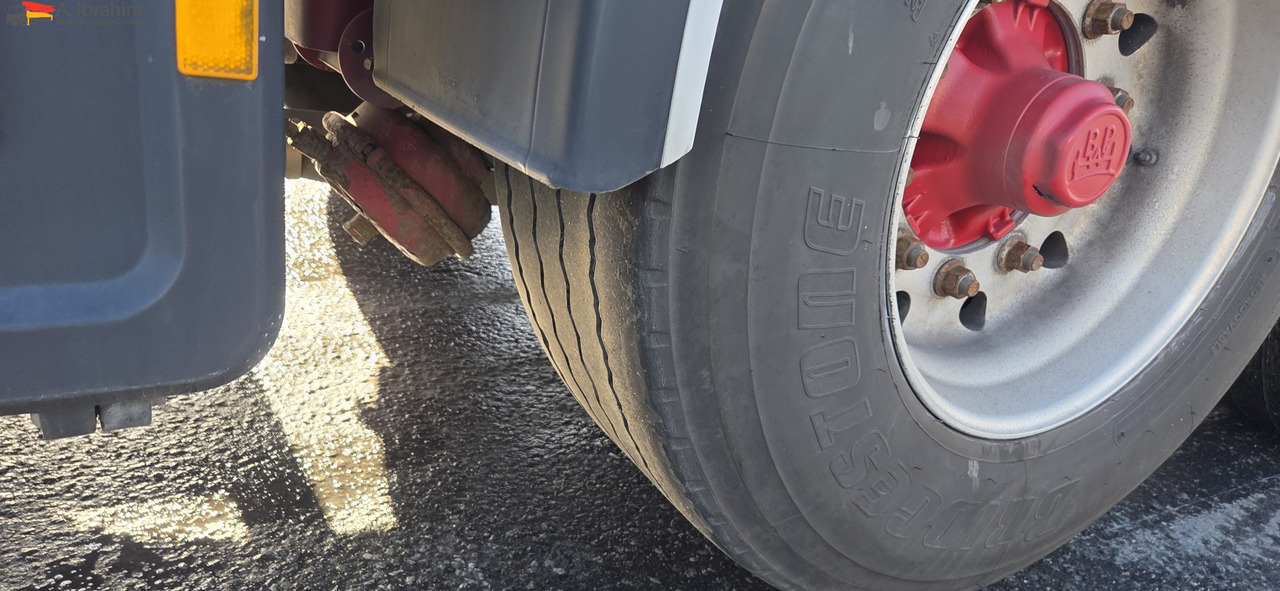 Feldbinder EUT 40.3 Liftachse, Scheibenbremse Topzustand | einsatzbereit - Silo semi-trailer: picture 5 Feldbinder EUT 40.3 Liftachse, Scheibenbremse Topzustand | einsatzbereit - Silo semi-trailer: picture 5