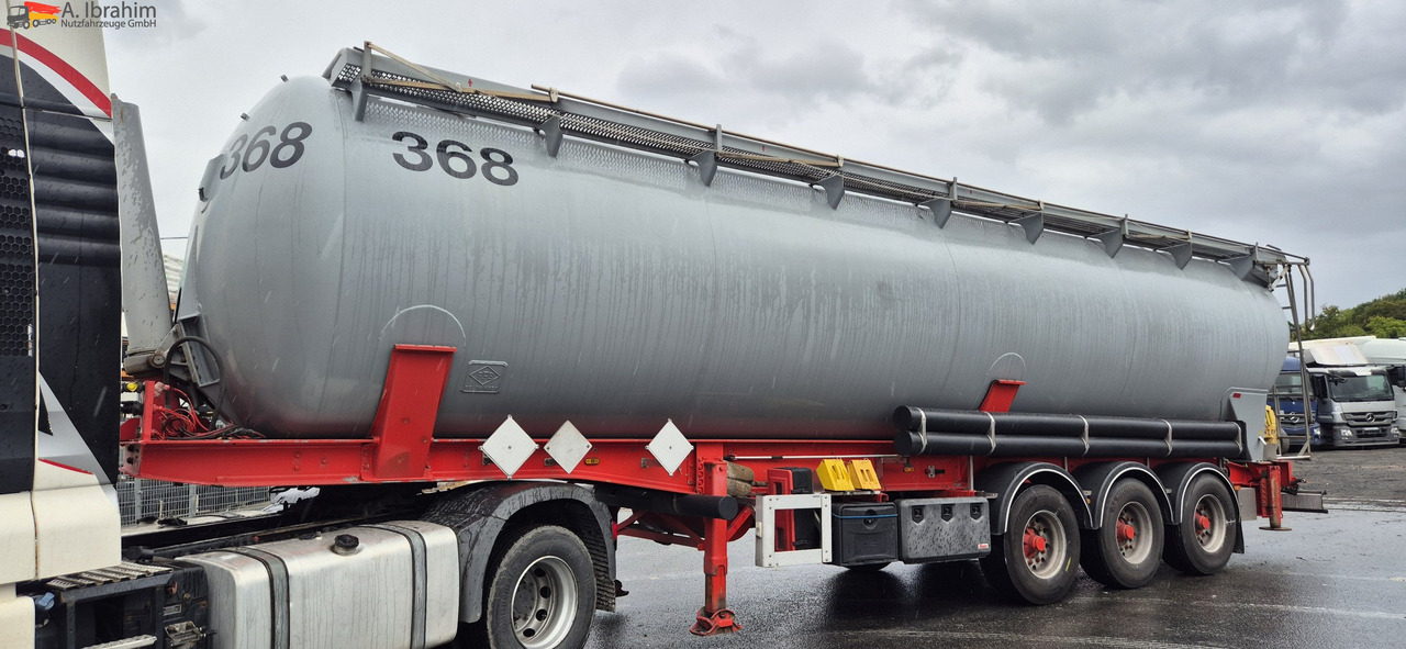 Feldbinder KIP 57.3 Kippsilo | 57 m³ | Scheibenbremse | 1 Kammer | 24V Bordhydraulik - Silo semi-trailer: picture 1 Feldbinder KIP 57.3 Kippsilo | 57 m³ | Scheibenbremse | 1 Kammer | 24V Bordhydraulik - Silo semi-trailer: picture 1