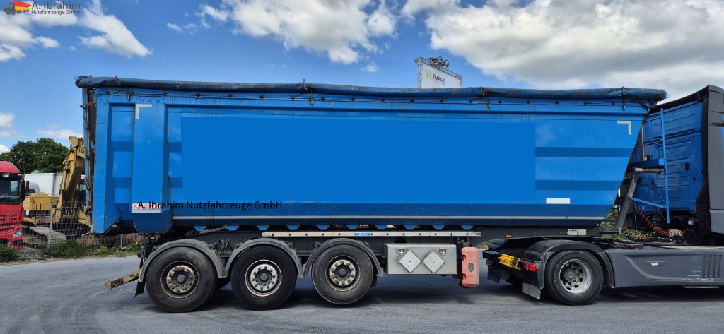 Kempf SKM 35/3 Leichter Schaden am Heck voll fahrbereit. - Tipper semi-trailer: picture 3 Kempf SKM 35/3 Leichter Schaden am Heck voll fahrbereit. - Tipper semi-trailer: picture 3