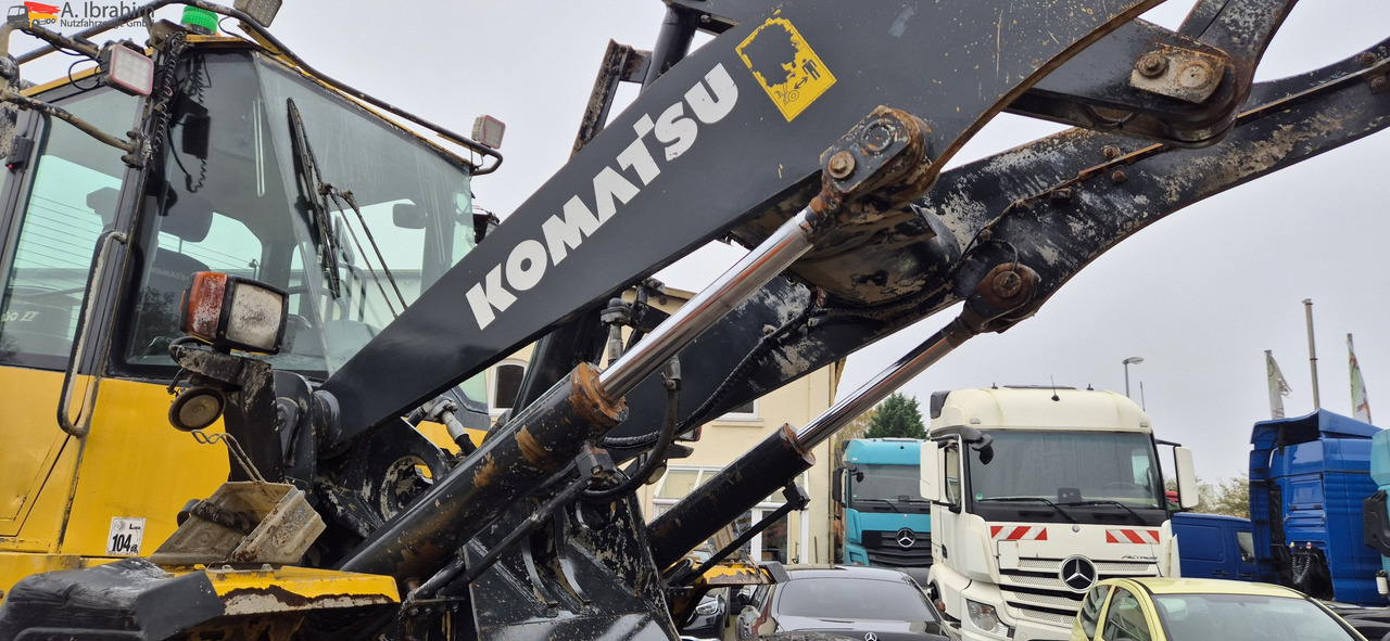 Wheel loader Komatsu WA 250 Zustand technisch ok, optisch 3-4 Unterlagen vorhanden: picture 6