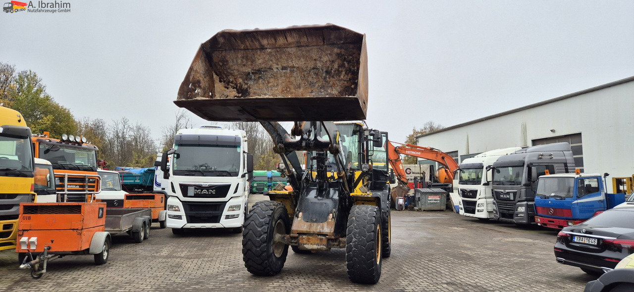 Wheel loader Komatsu WA 250 Zustand technisch ok, optisch 3-4 Unterlagen vorhanden: picture 8