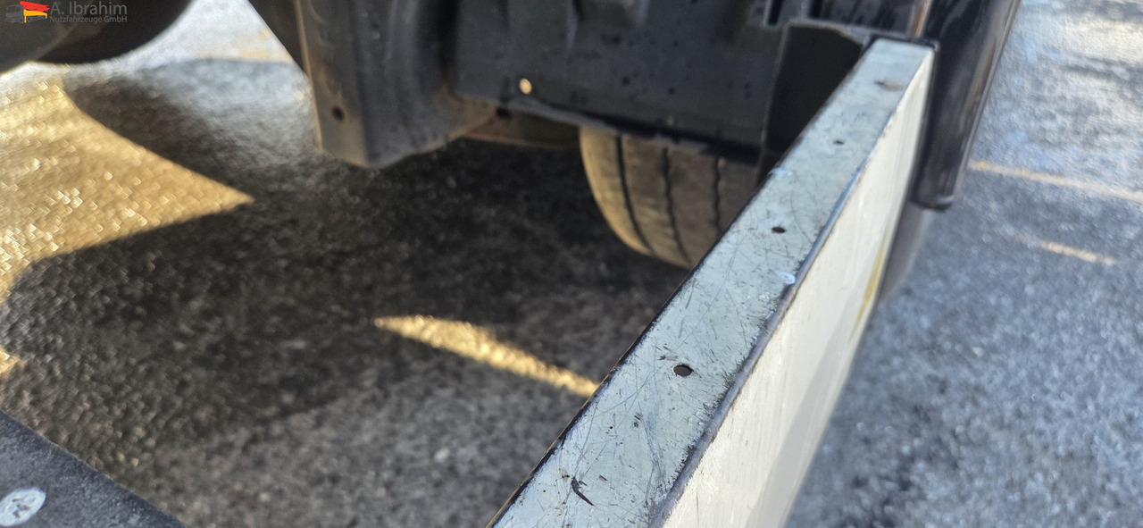 Krone SD Megatrailer Hubdach Liftachse | SAF Achsen - Curtainsider semi-trailer: picture 2 Krone SD Megatrailer Hubdach Liftachse | SAF Achsen - Curtainsider semi-trailer: picture 2