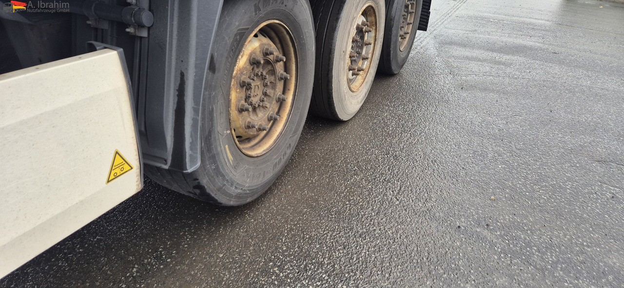 Krone SDR27 Carrier Vector 1950 -30°C | Lift-Achse | Scheibenbremse - Refrigerator semi-trailer: picture 4 Krone SDR27 Carrier Vector 1950 -30°C | Lift-Achse | Scheibenbremse - Refrigerator semi-trailer: picture 4