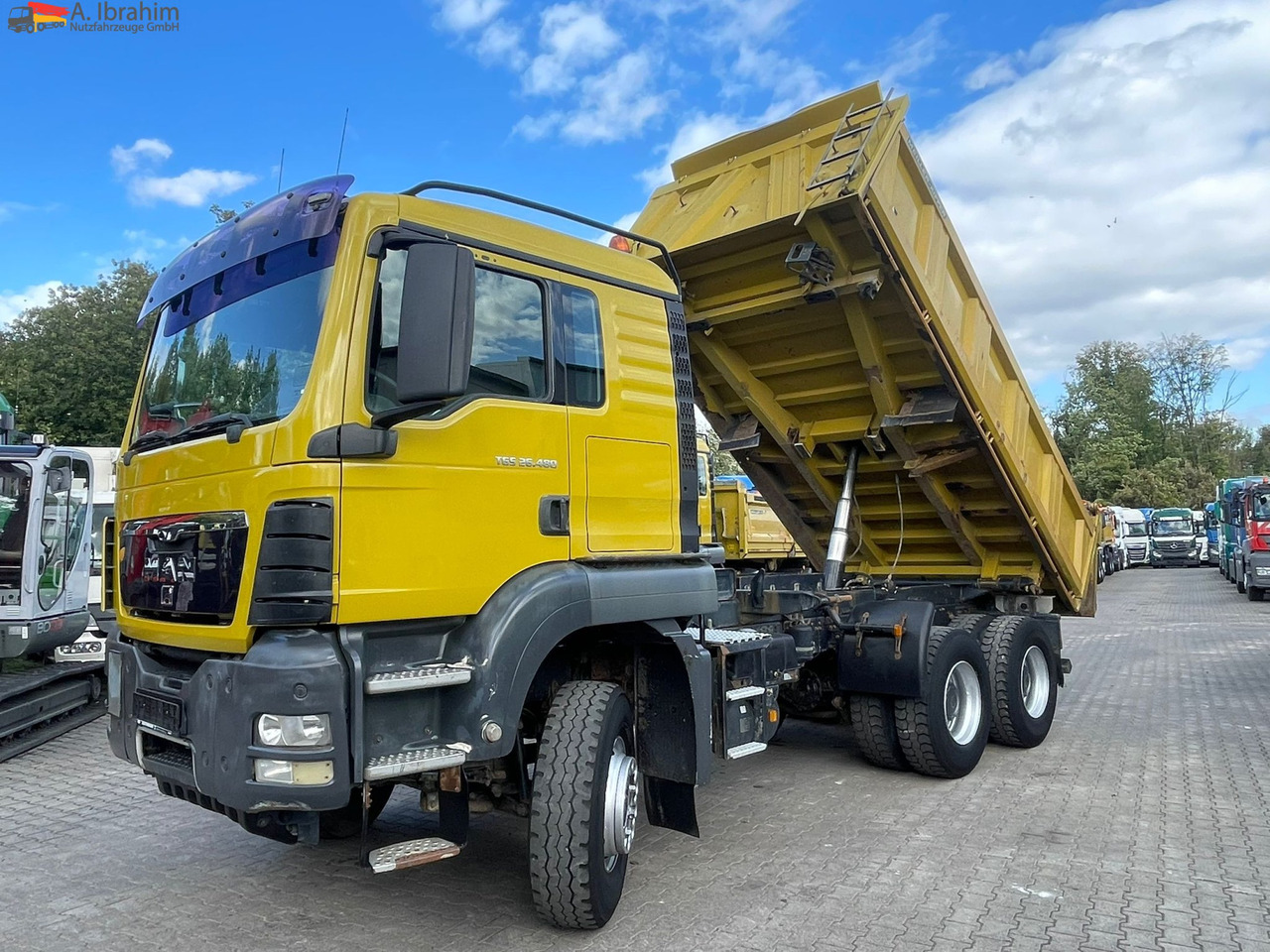 MAN TGS 26.480 Meiller 3 Seiten | 6x4 | Schalter | 3 Pedals | deutsches Fahrzeug - Tipper: picture 1 MAN TGS 26.480 Meiller 3 Seiten | 6x4 | Schalter | 3 Pedals | deutsches Fahrzeug - Tipper: picture 1