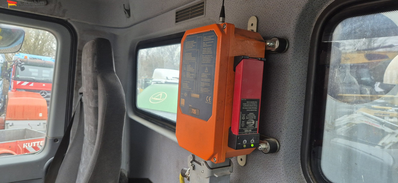 Mercedes-Benz 3241 PM 21-3   Liebherr 7 cbm PUMI Putzmeister Liebherr - Mixer pump truck: picture 2 Mercedes-Benz 3241 PM 21-3   Liebherr 7 cbm PUMI Putzmeister Liebherr - Mixer pump truck: picture 2