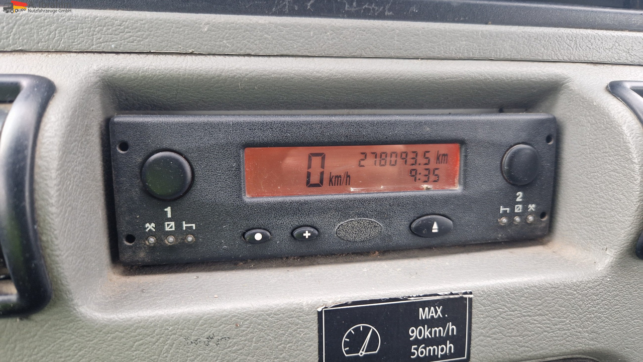 Renault 52AF, zwillingsbereift 2.8 nicht neu, aber läuft, - Panel van: picture 3 Renault 52AF, zwillingsbereift 2.8 nicht neu, aber läuft, - Panel van: picture 3