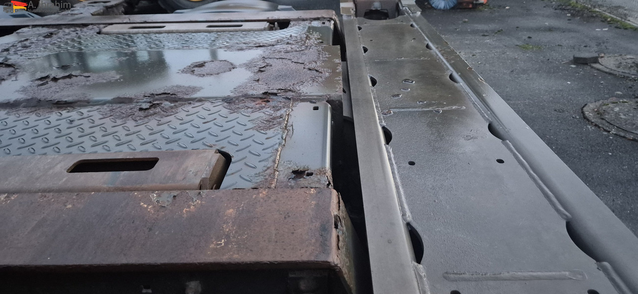 Schmitz SCF24 2x20,30,40,45 ft Multichassis, ausziehbar - Container transporter/ Swap body semi-trailer: picture 4 Schmitz SCF24 2x20,30,40,45 ft Multichassis, ausziehbar - Container transporter/ Swap body semi-trailer: picture 4