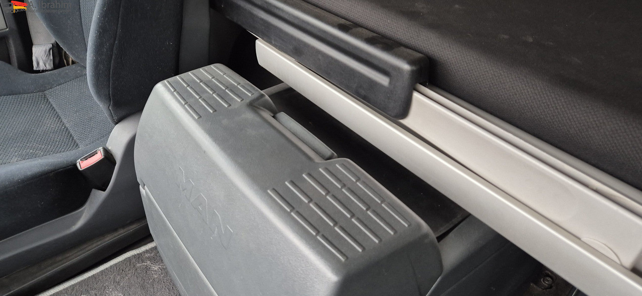 MAN TGS 18.400 4X2BLS Nebenantrieb - Tractor unit: picture 4 MAN TGS 18.400 4X2BLS Nebenantrieb - Tractor unit: picture 4