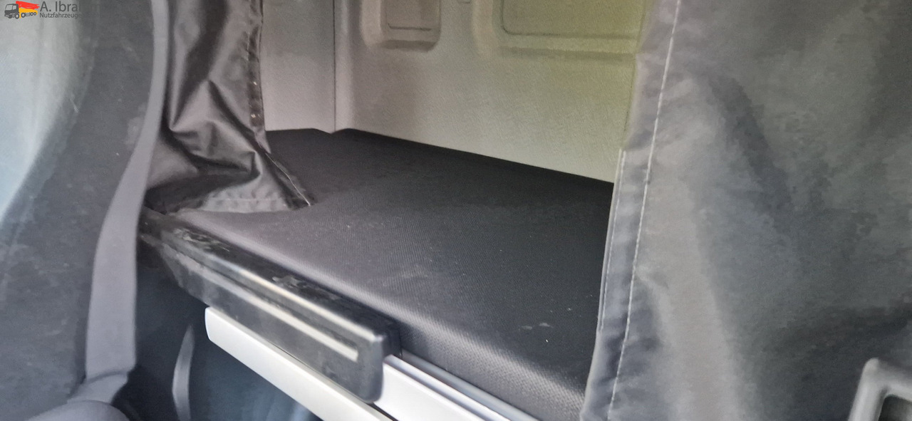 MAN TGS 18.400 PTO für Kompressor deutsches Fahrzeug - Tractor unit: picture 2 MAN TGS 18.400 PTO für Kompressor deutsches Fahrzeug - Tractor unit: picture 2