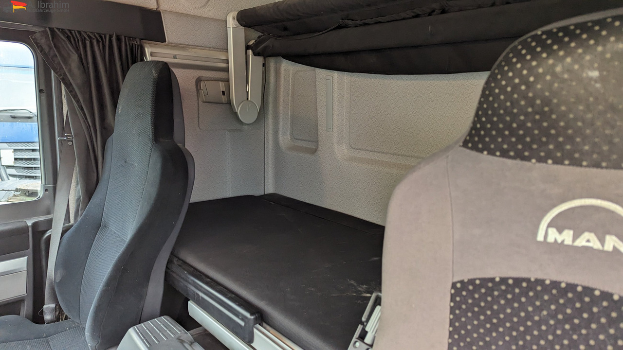 MAN TGS 18.440 PTO für Kompressor, Retarder - Tractor unit: picture 4 MAN TGS 18.440 PTO für Kompressor, Retarder - Tractor unit: picture 4