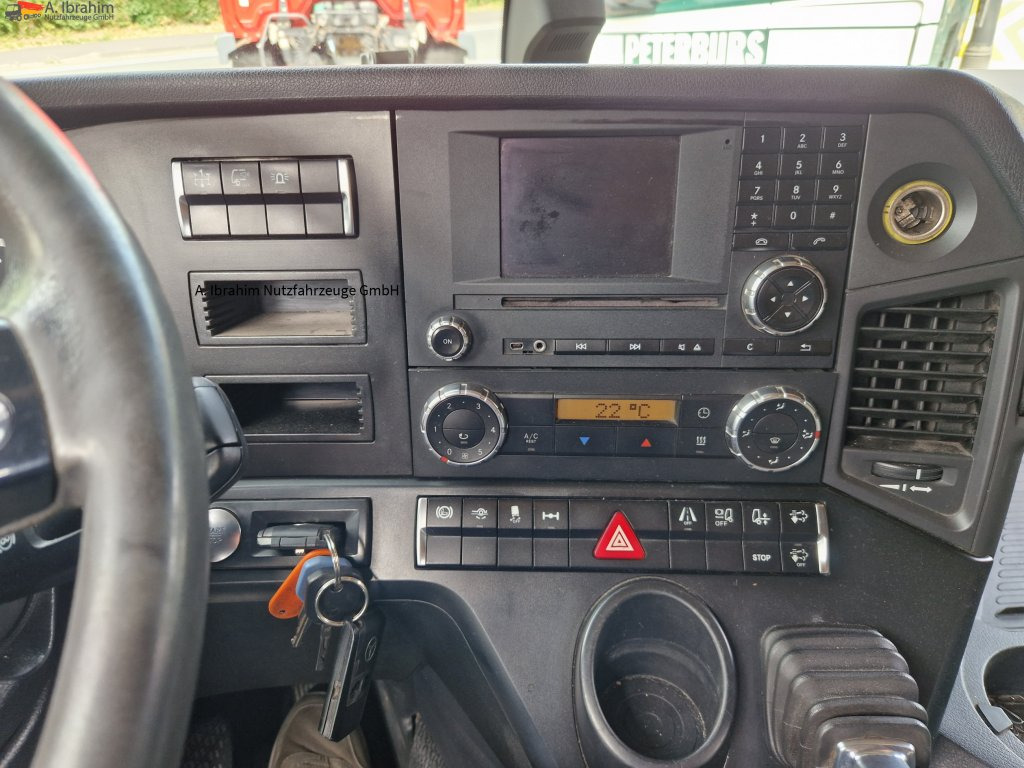 Tractor unit Mercedes-Benz 1843 Klima, Retarder Kipphydraulik: picture 14