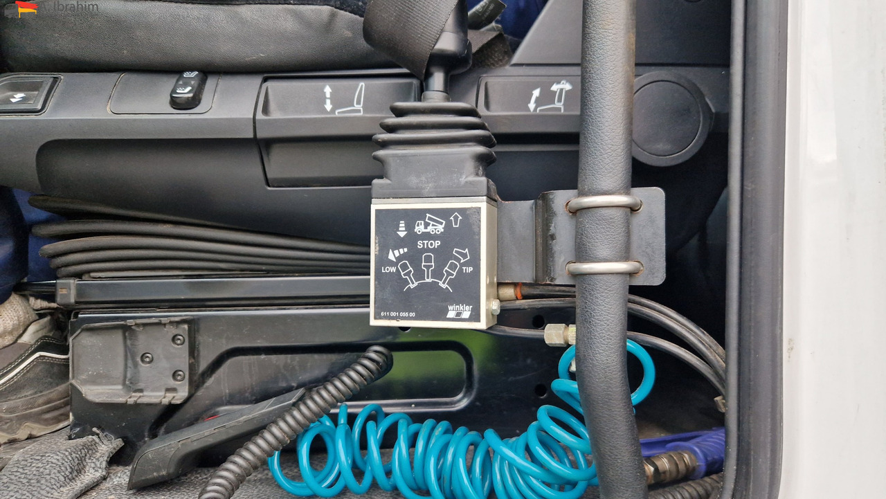 Mercedes-Benz DB 1842, Kipphydraulik - Tractor unit: picture 3 Mercedes-Benz DB 1842, Kipphydraulik - Tractor unit: picture 3