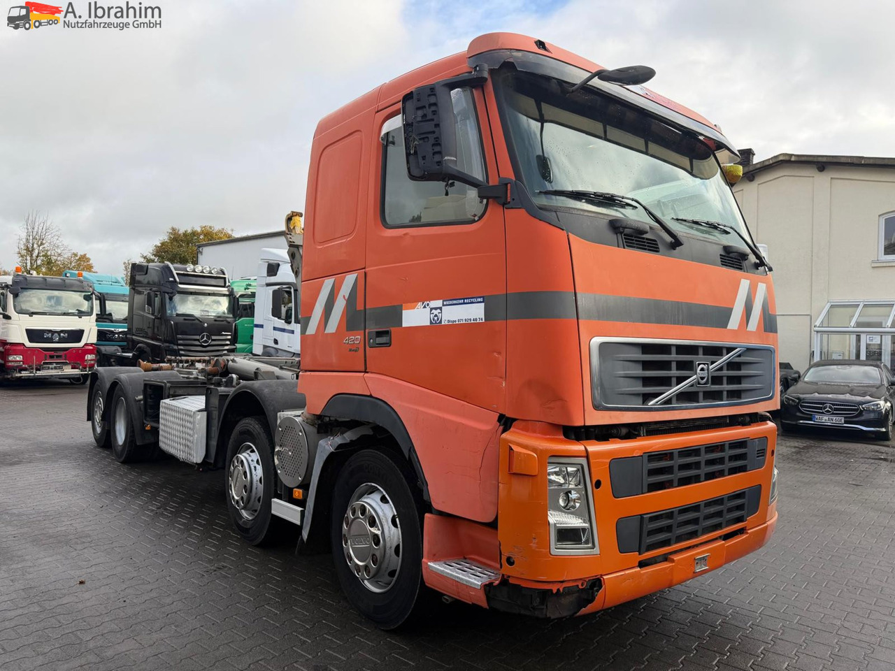 Volvo FH12-420 8x2 Fahrzeugpapiere Schweiz - Hook lift truck: picture 1 Volvo FH12-420 8x2 Fahrzeugpapiere Schweiz - Hook lift truck: picture 1