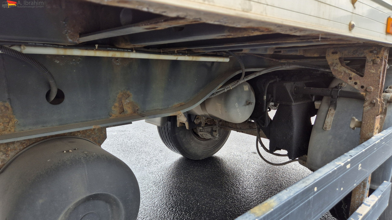 Wagen Meyer MSK 10 Mitsubishi TSV2000D - Refrigerator semi-trailer: picture 3 Wagen Meyer MSK 10 Mitsubishi TSV2000D - Refrigerator semi-trailer: picture 3