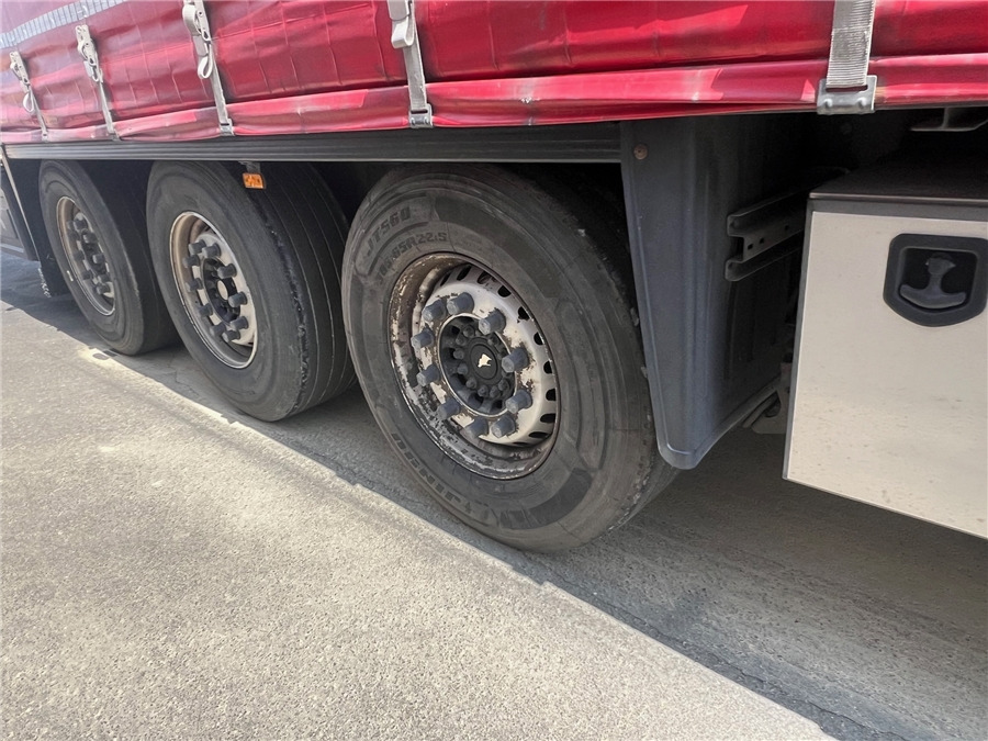 Curtainsider semi-trailer SCHMITZ CARGOBULL SCB-S3T TETO ELEVAR: picture 8