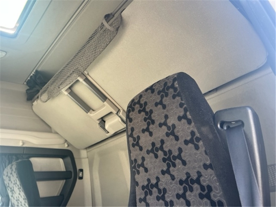 Tractor unit Scania R500: picture 8