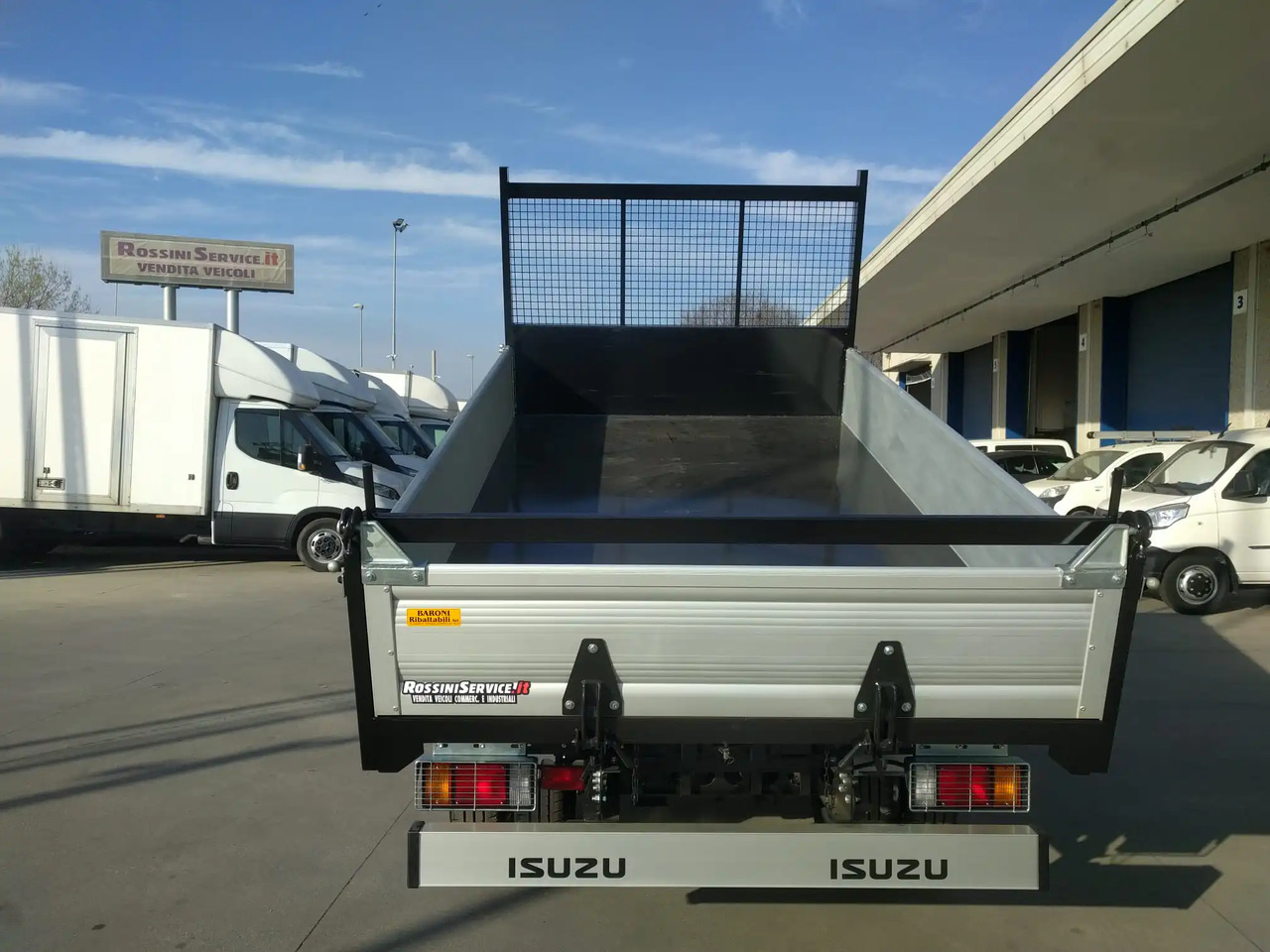 Tipper van ISUZU NNR M21 T: picture 6