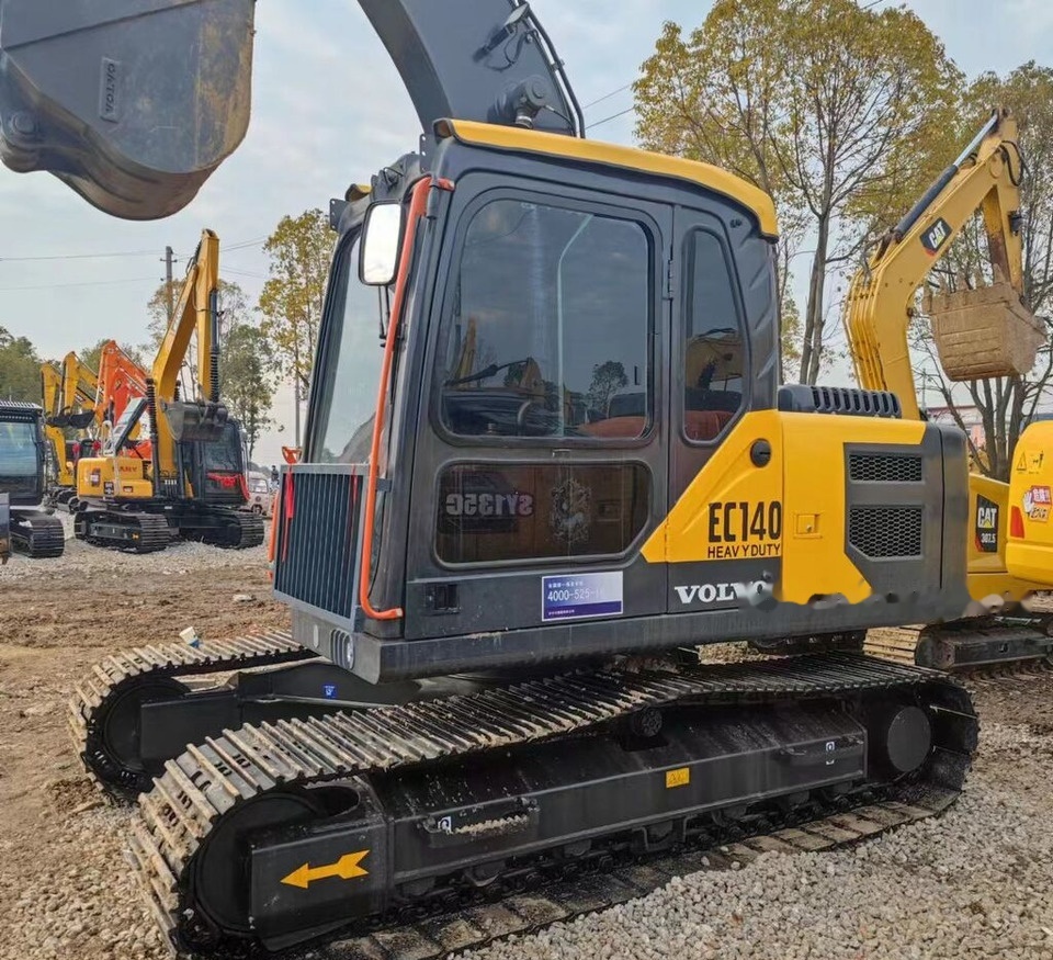 Crawler excavator Volvo EC140: picture 8
