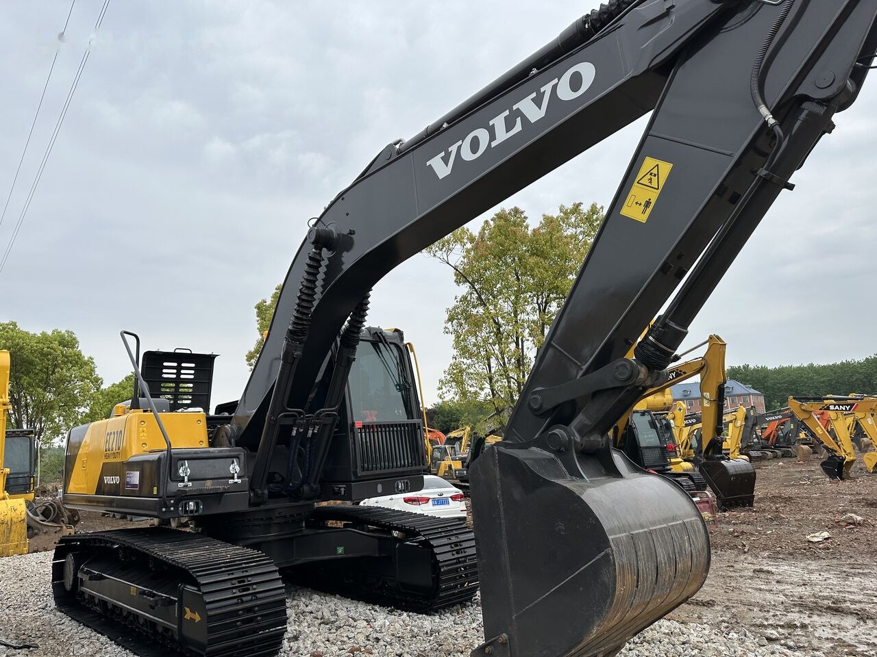 Crawler excavator Volvo EC210: picture 6