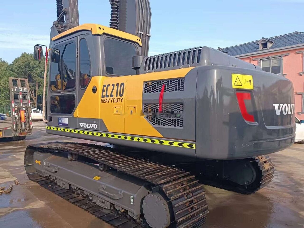 Volvo EC210 - Crawler excavator: picture 2 Volvo EC210 - Crawler excavator: picture 2