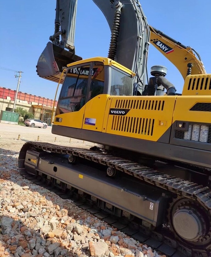Crawler excavator Volvo EC480: picture 6