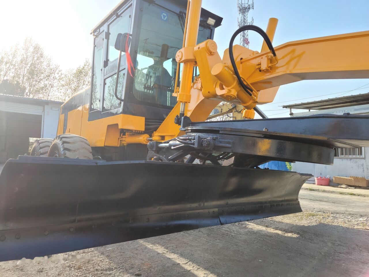 XCMG GR180 - Grader: picture 4 XCMG GR180 - Grader: picture 4