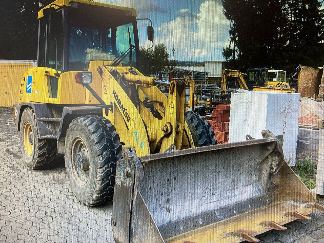 Komatsu WA 75-3 Active - Wheel loader: picture 2 Komatsu WA 75-3 Active - Wheel loader: picture 2