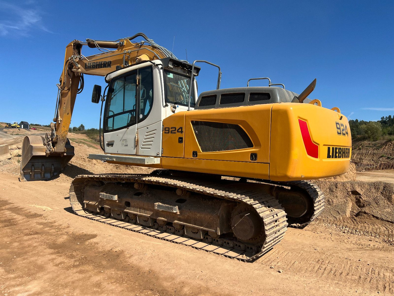 Liebherr R 924 SLC - Crawler excavator: picture 1 Liebherr R 924 SLC - Crawler excavator: picture 1