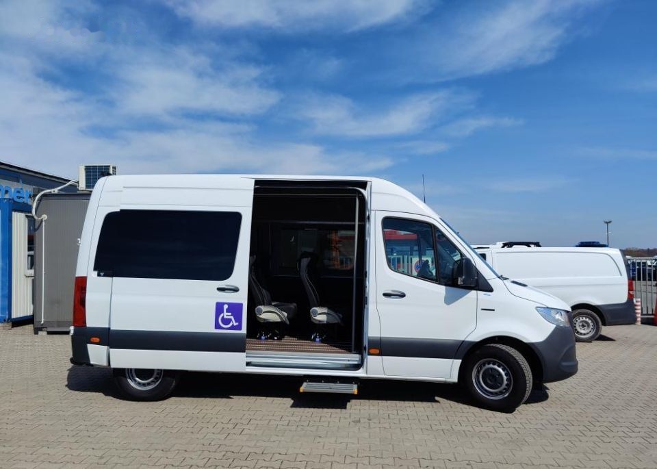 Minibus, Electric bus Mercedes-Benz E-Sprinter: picture 1